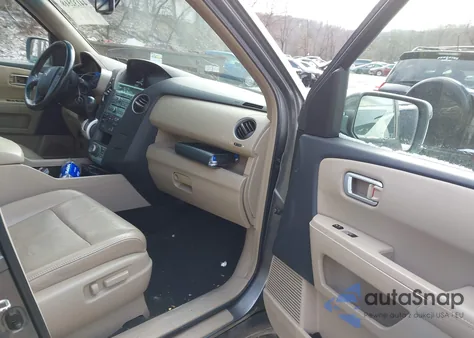 2009 Honda Pilot Touring z USA, uszkodzony, nr VIN 5FNYF48989B029448